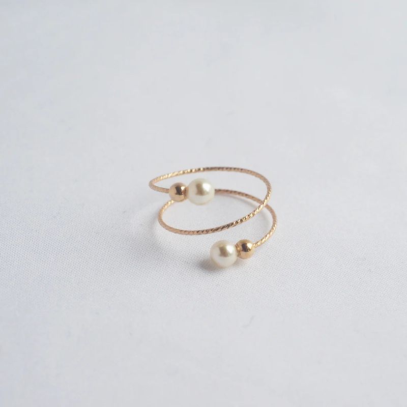 éclater（エクラテ）の「Dion Pearls Ring（Accessories）」