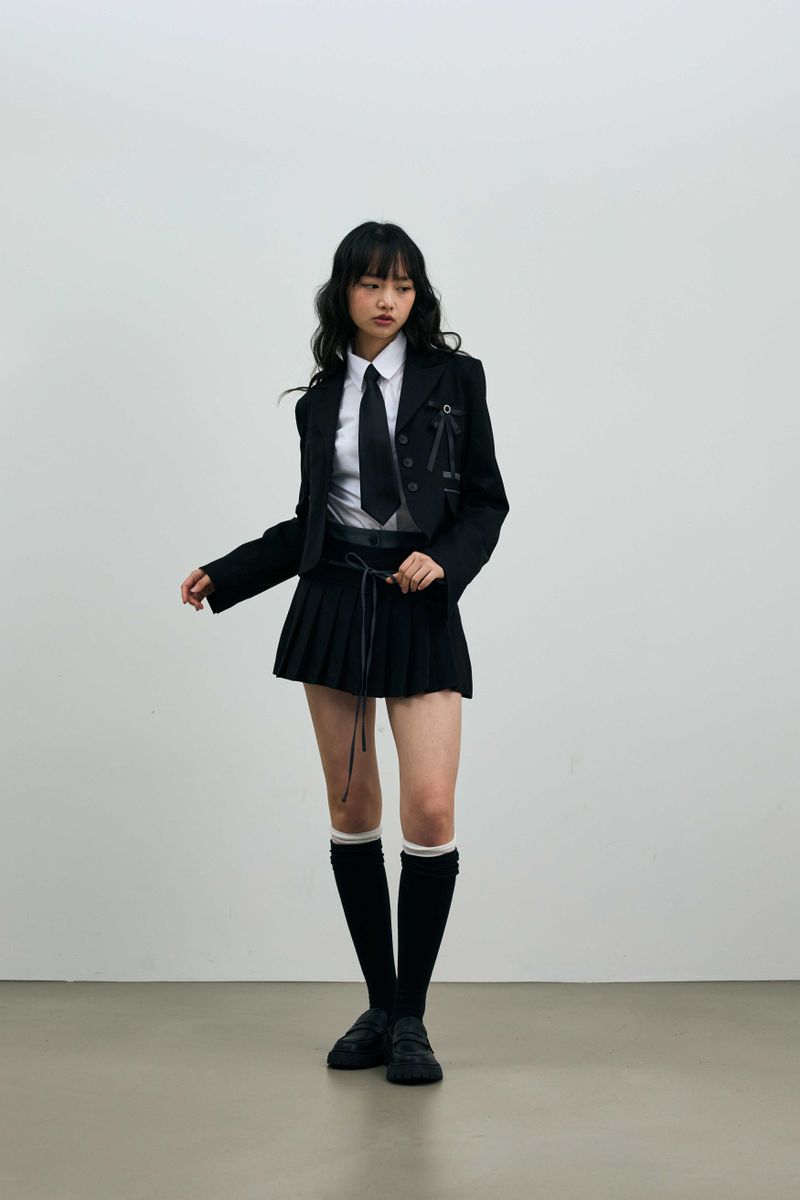 SCARLET PLEATS SKIRT PANTS / BLACK