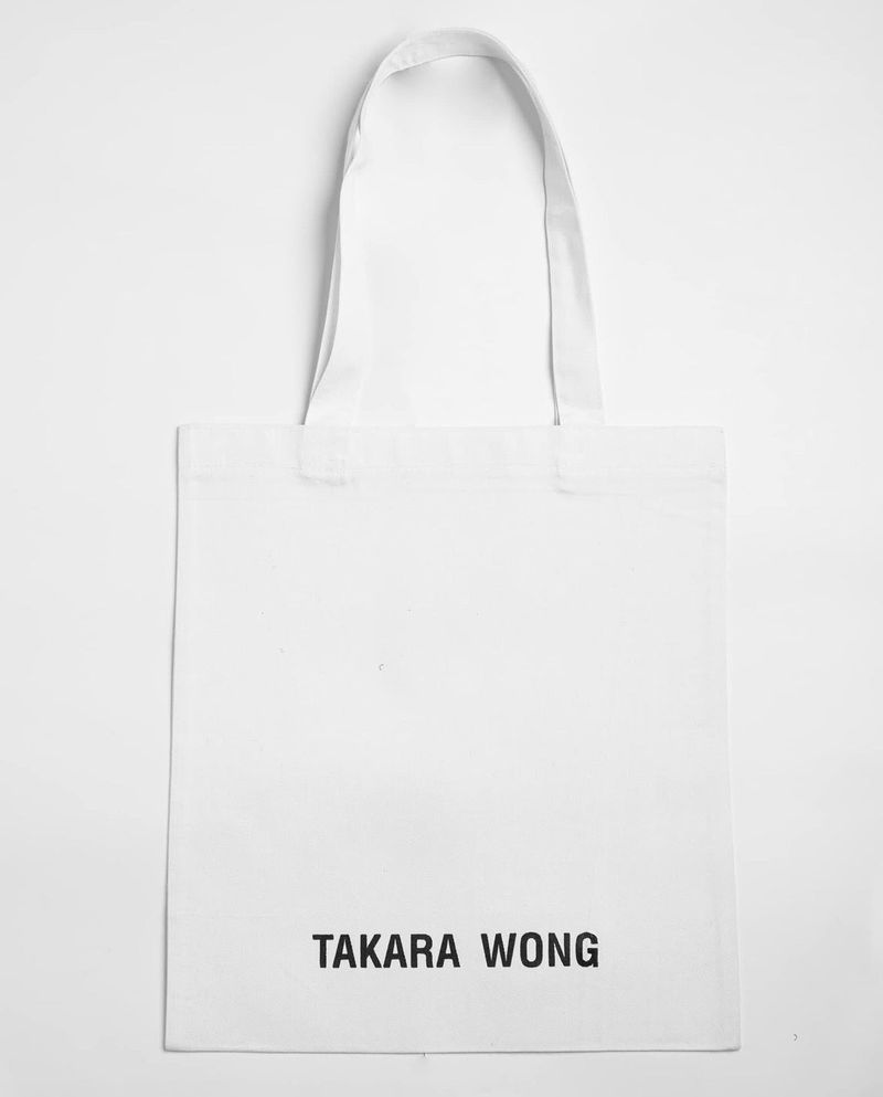 TAKARA WONG（タカラウォン）の「WHITE LOGO TOTE BAG（Bags）」