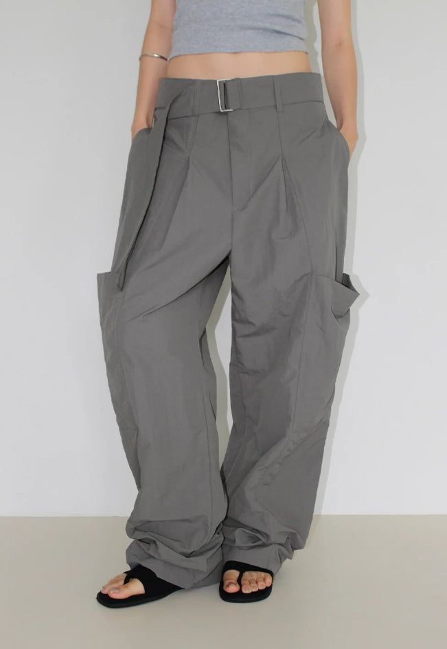 AAKE（アケ）の「[BELT SET] FOLD OVER CARGO PANTS（Pants）」