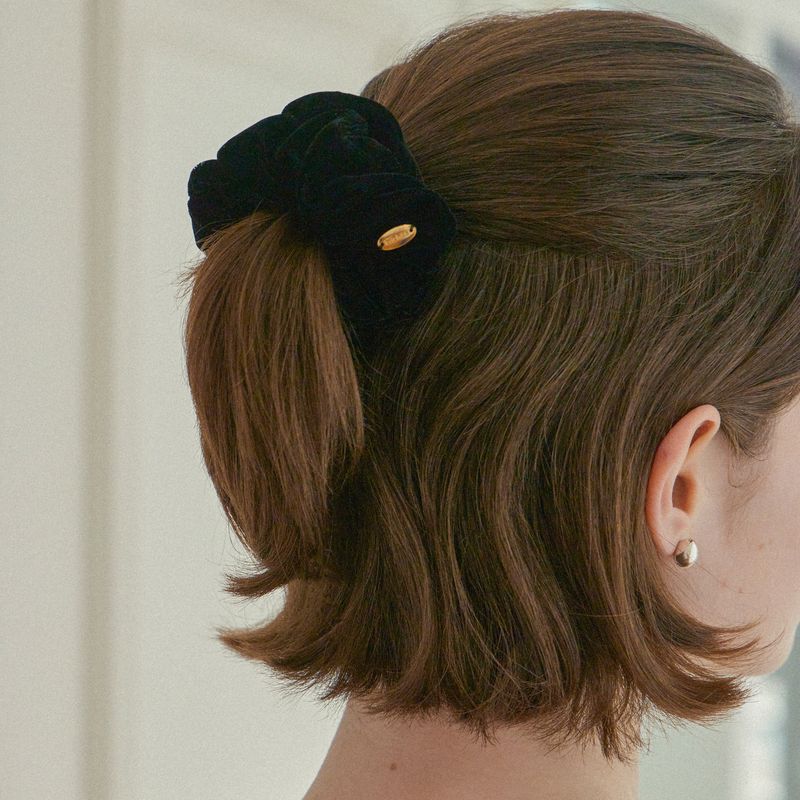Sabrin Scrunchie