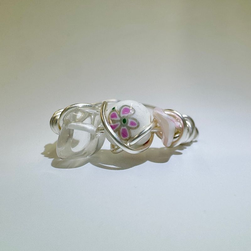 Sakura twist ring