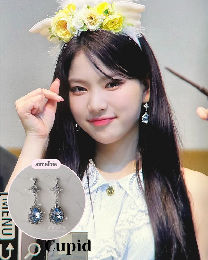 Romantic Queen Earring - Light Sapphire