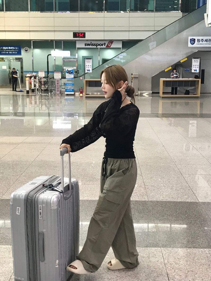 Daily nylon cargo pants