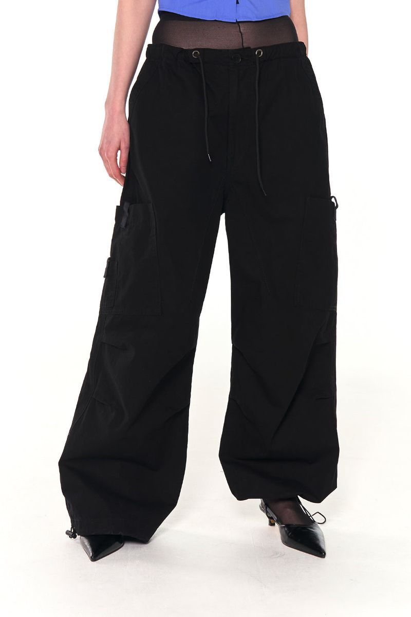 VINTAGE PARACHUTE CARGO PANTS (BLACK)