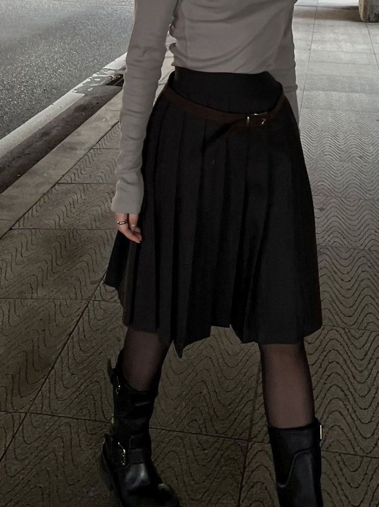 Long midi pleated skirt