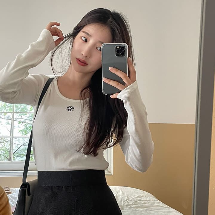 STITCH U NECK LONG SLEEVE T-SHIRT