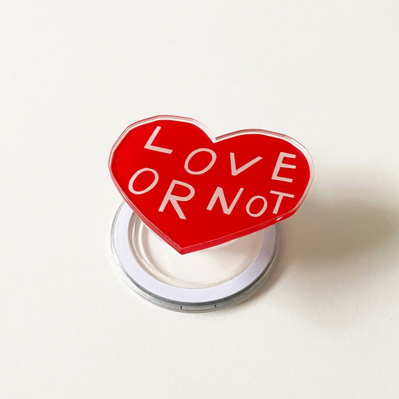 Love or not(ラブオアノット)の「Red Loveornot Magsafe-Tok(Smartphone Accessories)」