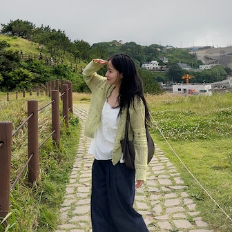 Windy Hill Punching Summer Cardigan