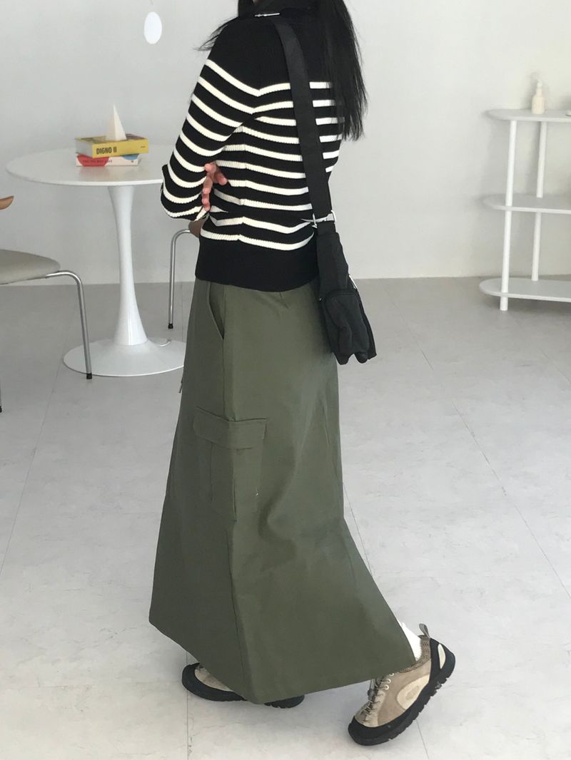 Lush back slit long skirt