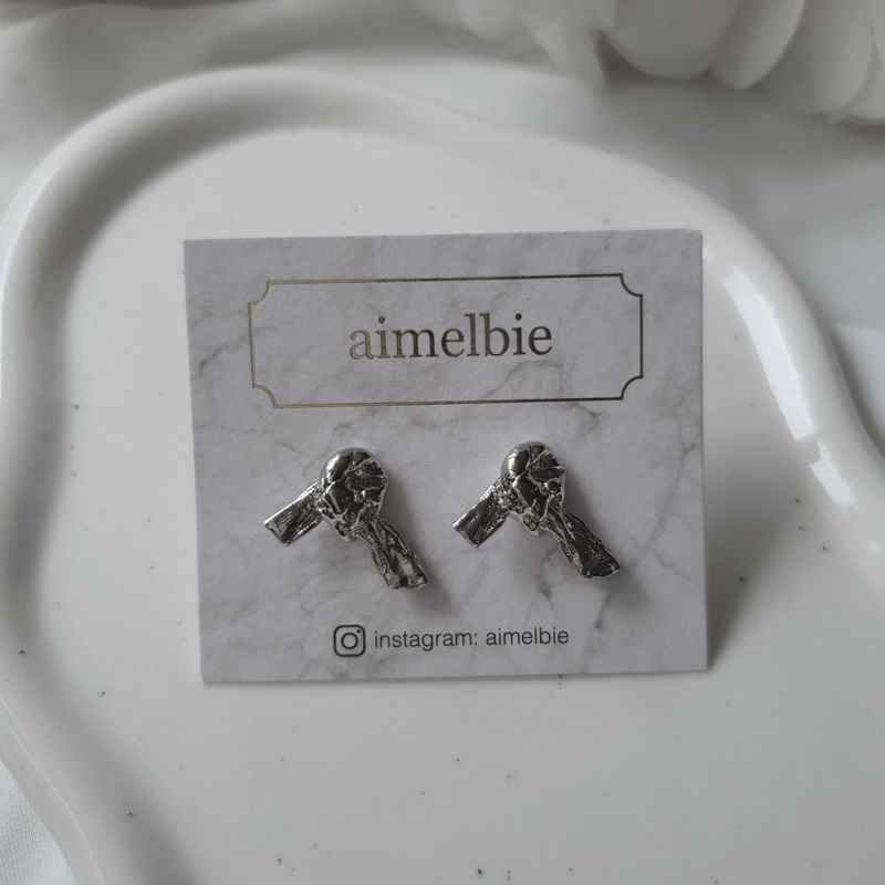 [Aespa Giselle, NMIXX Haewon Piercing] Vintage Knot Piercing - Silver