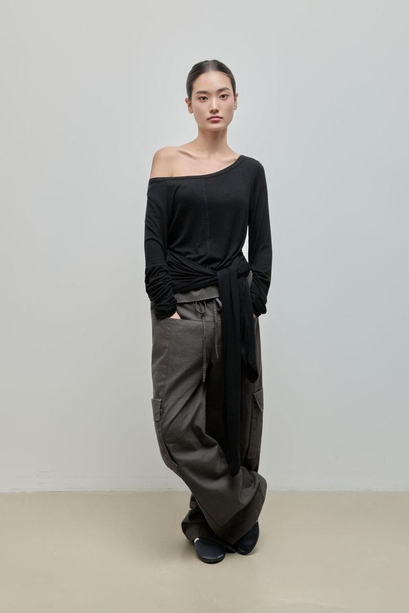 Wrapping Shirring Tee_Black