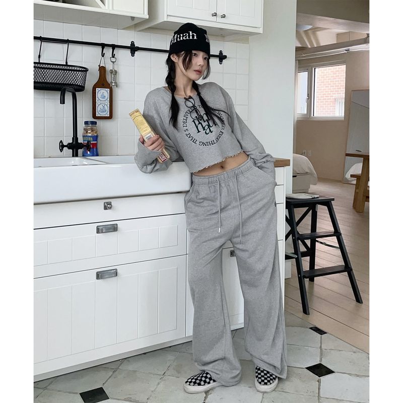 STITCH LOGO CROP MTM