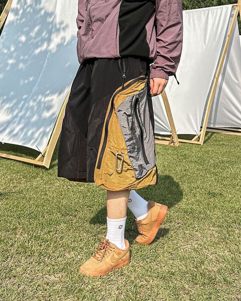 JIIGEUM(ジグム)の「Hyper Multi Cargo Key-Ring Bermuda Shorts(Pants)」