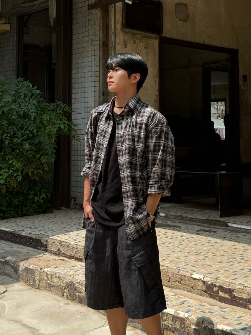 Non-fade diagonal cargo bermuda pants 