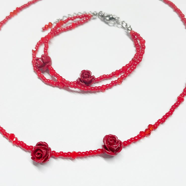 Rose Fit Beaded Choker Necklace Red