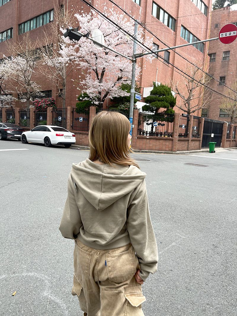Crop dot hood zip-up