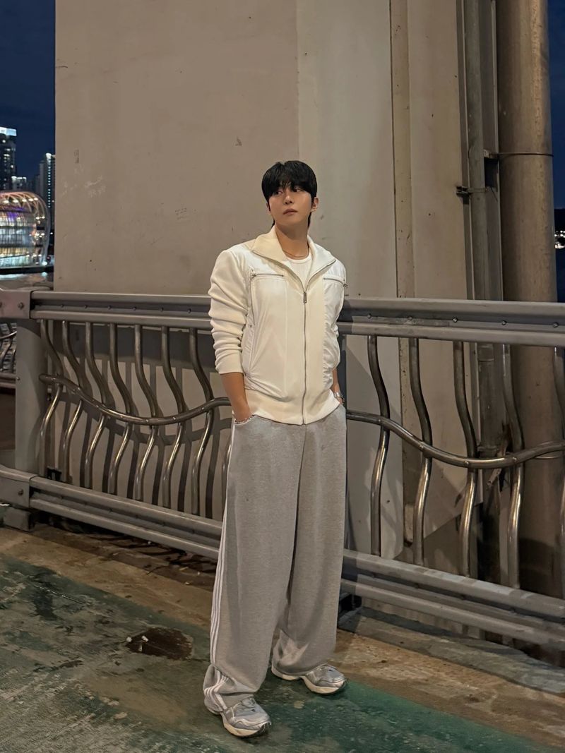 Maren russell sweat pants