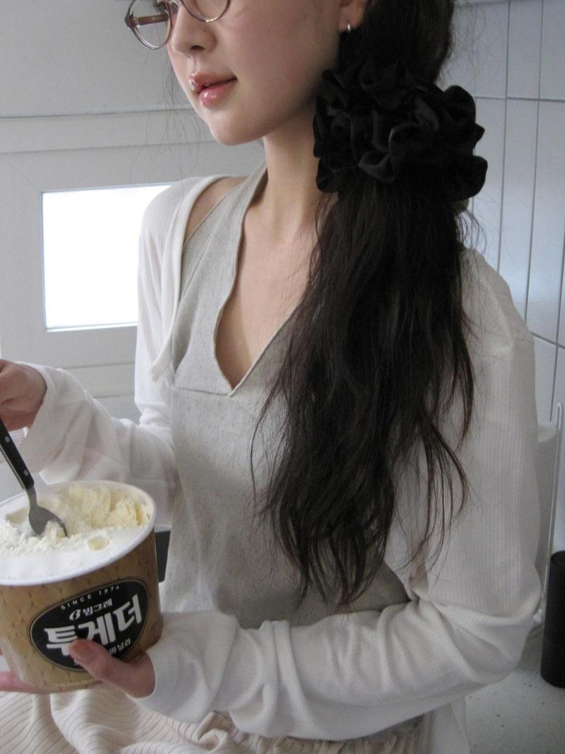 After Frill Scrunchie (Black)