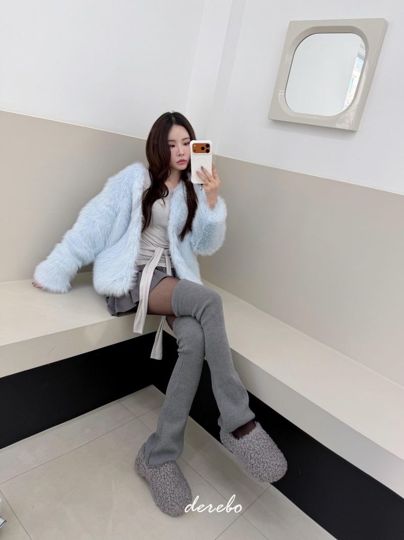 Sky Cloud No Collar Fur Jacket