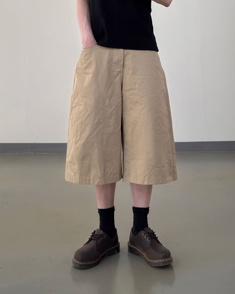 Varon Patch Strap Bermuda Pants