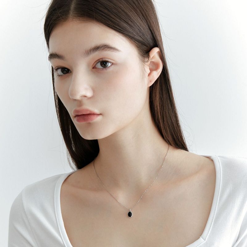 OVT-U（オーブイティーユー）の「[925 SILVER] Onyx Daily Necklace（Accessories）」