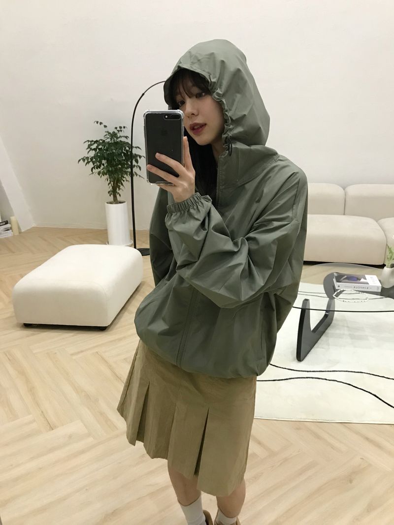Dixie set up windbreaker