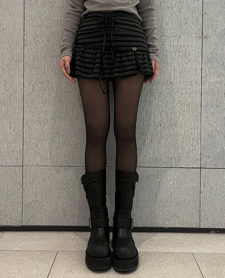 Ribbon string slit button stripe skirt