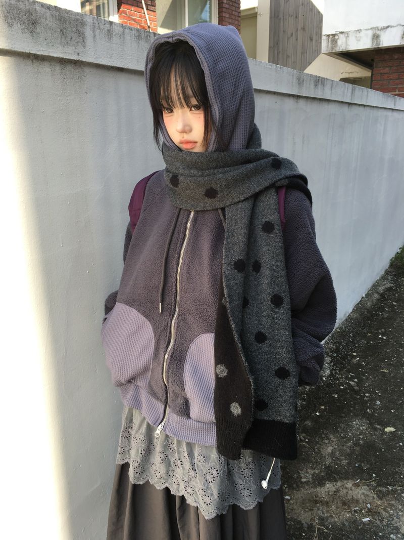 ner.ui.bin（ノエビン）の「dot-flip reversible muffler（Fashion Accessories）」