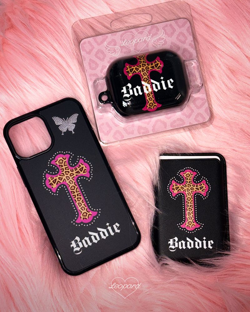 Leopard Buddy Cross AirPods Case