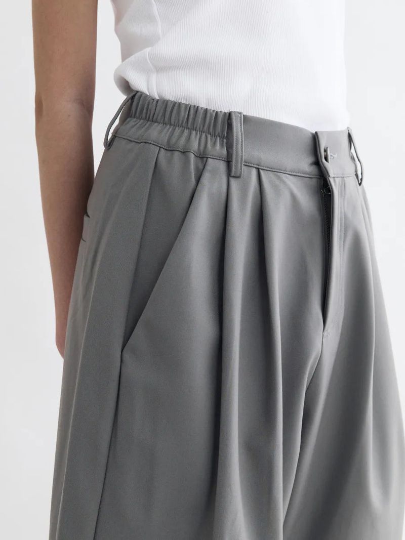 26SS PT5 Cropped Pleated Trousers