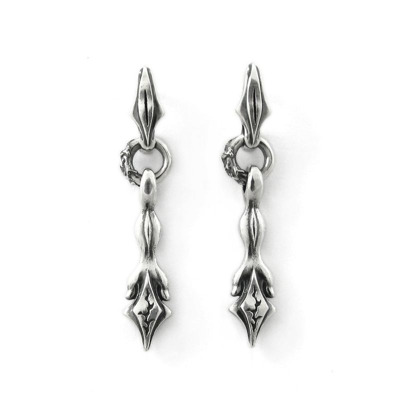 STERLINGWORTH（スターリングウォース）の「サジタシルバーピアス（アクセサリー）」