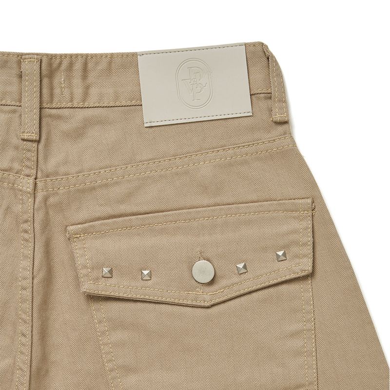 Peak stud back-pocket pants -2C