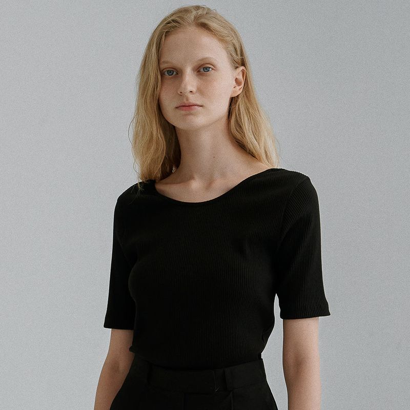 Back square half t-shirt