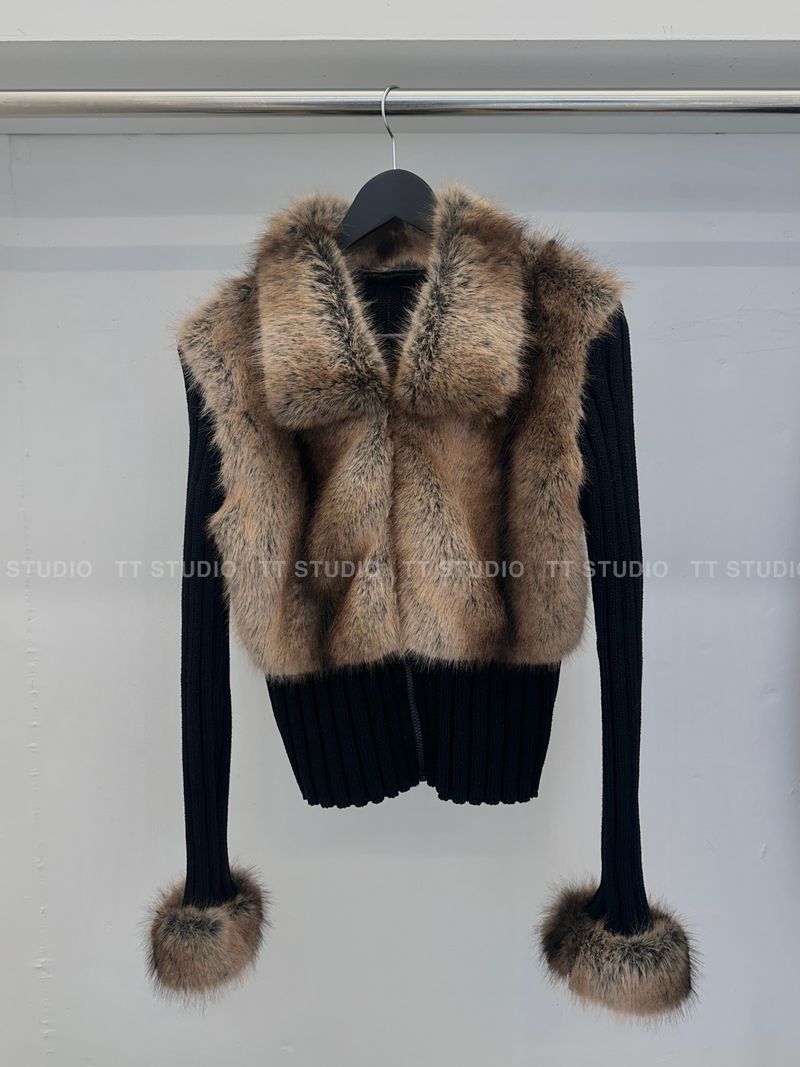 Vintage fur zip-up