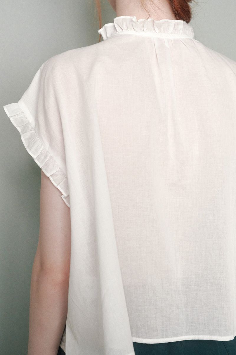 Flower Garden Stitch Blouse [Ivory]