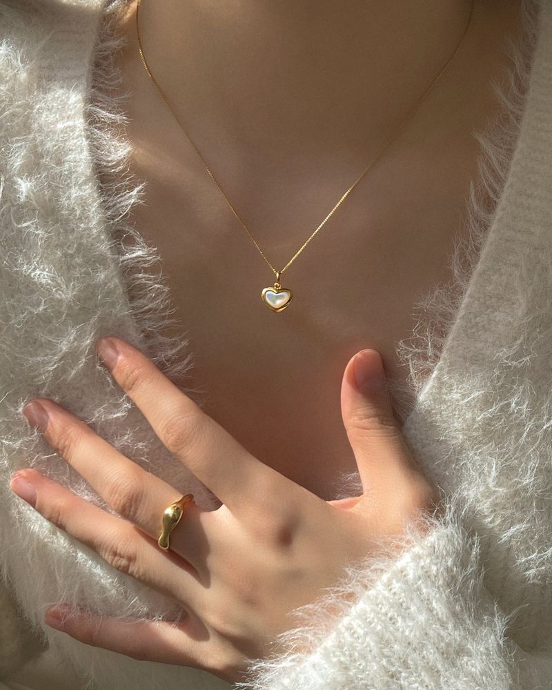 Loveholic necklace (silver)