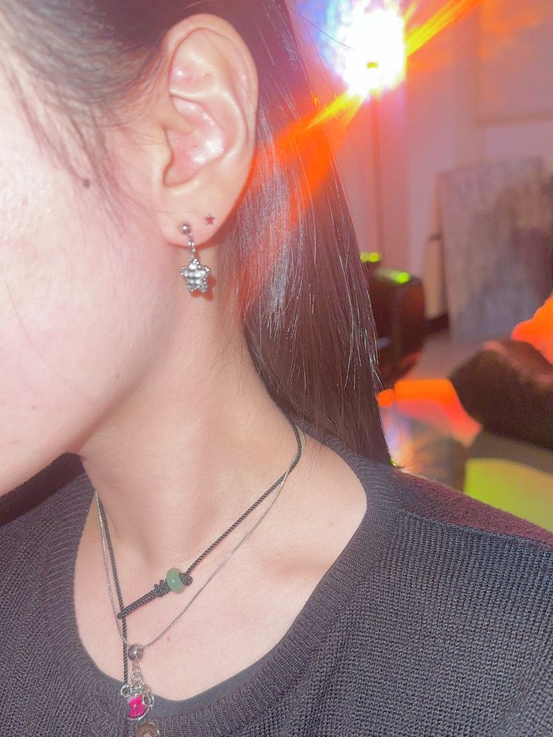 Black check star earring