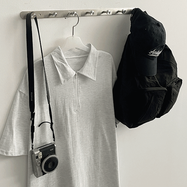 hijjoo（ハイチュー）の「Roly Half Zip-Up Collar Short-Sleeved Dress（Dresses）」