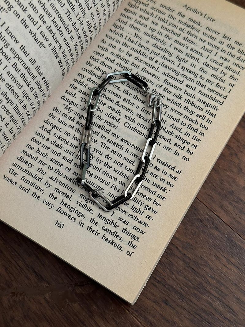 ASCLO（エジュクロ）の「ASCLO Monochrome Tone Bracelet（Accessories）」