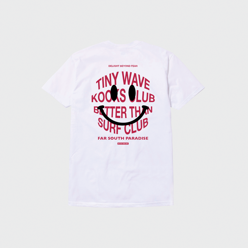 BETTER THAN SURF(べターザンサーフ)の「SMILE KOOKS CLUB TEE - VIVA MAGENTA(Tops)」