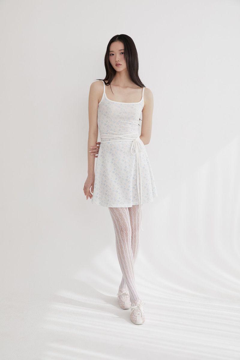 Innermuseum(インナーミュージアム)の「Flower strap mini dress(BLUE)(Dresses)」
