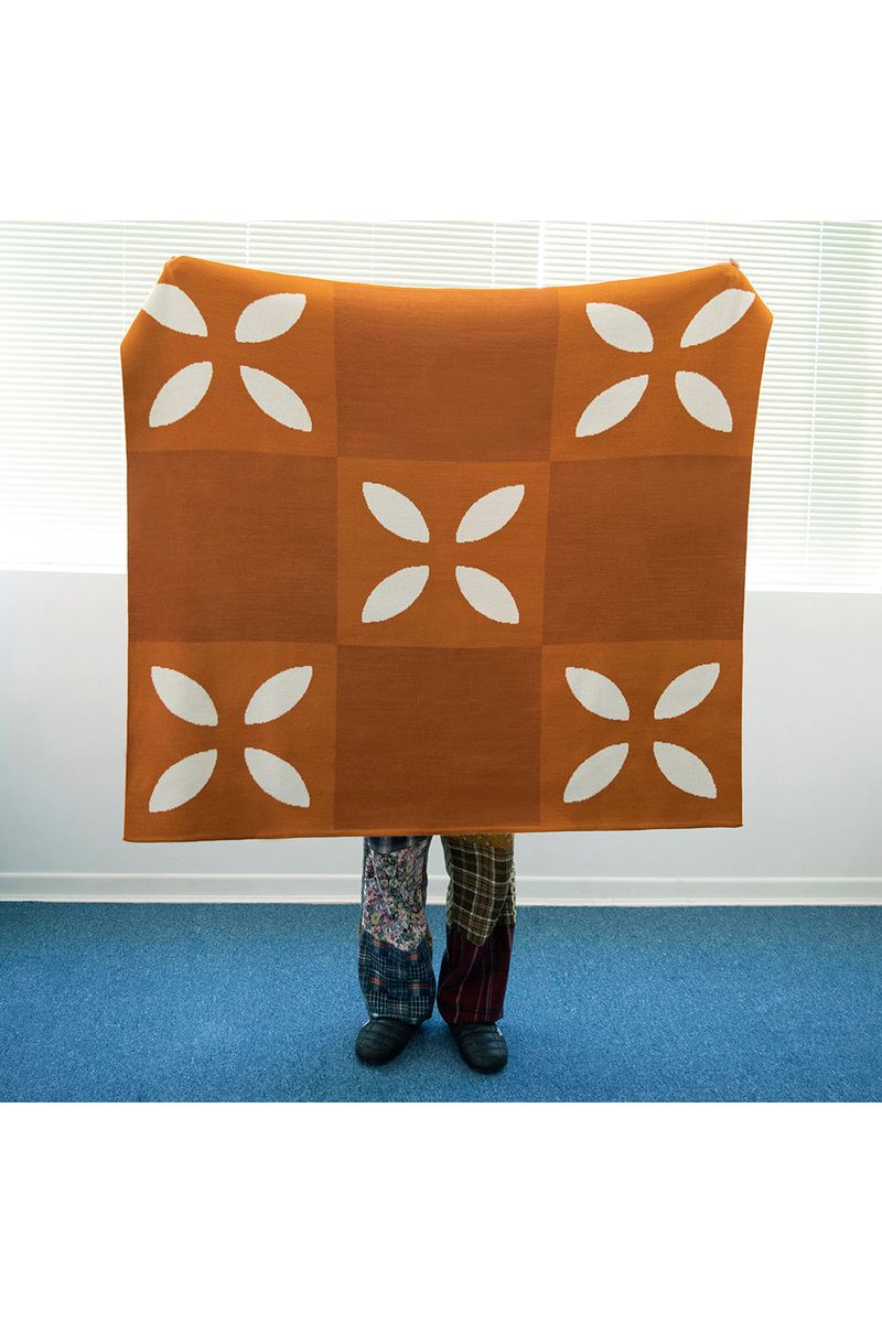 CLOVER CHECKER BLANKET