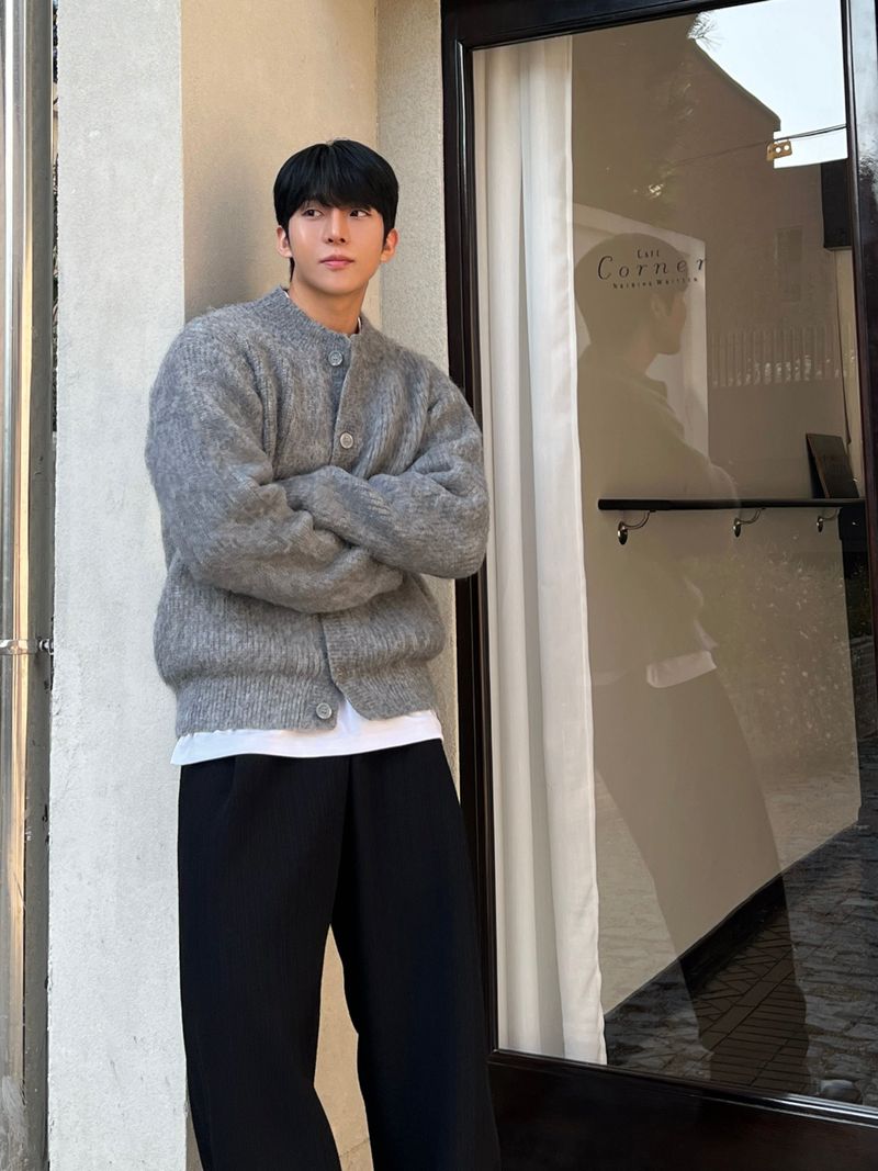Brush wool cardigan