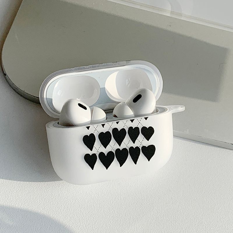 Heart Argyle AirPods Case_matt