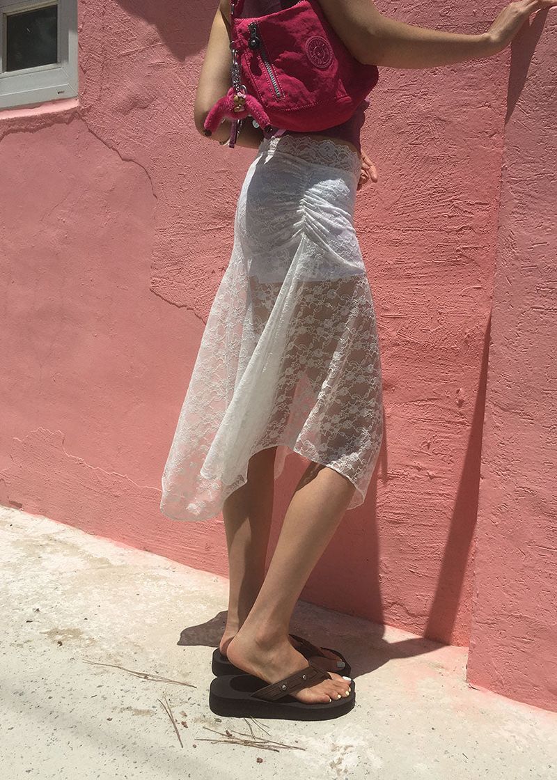 LACE SHIRRING SKIRT