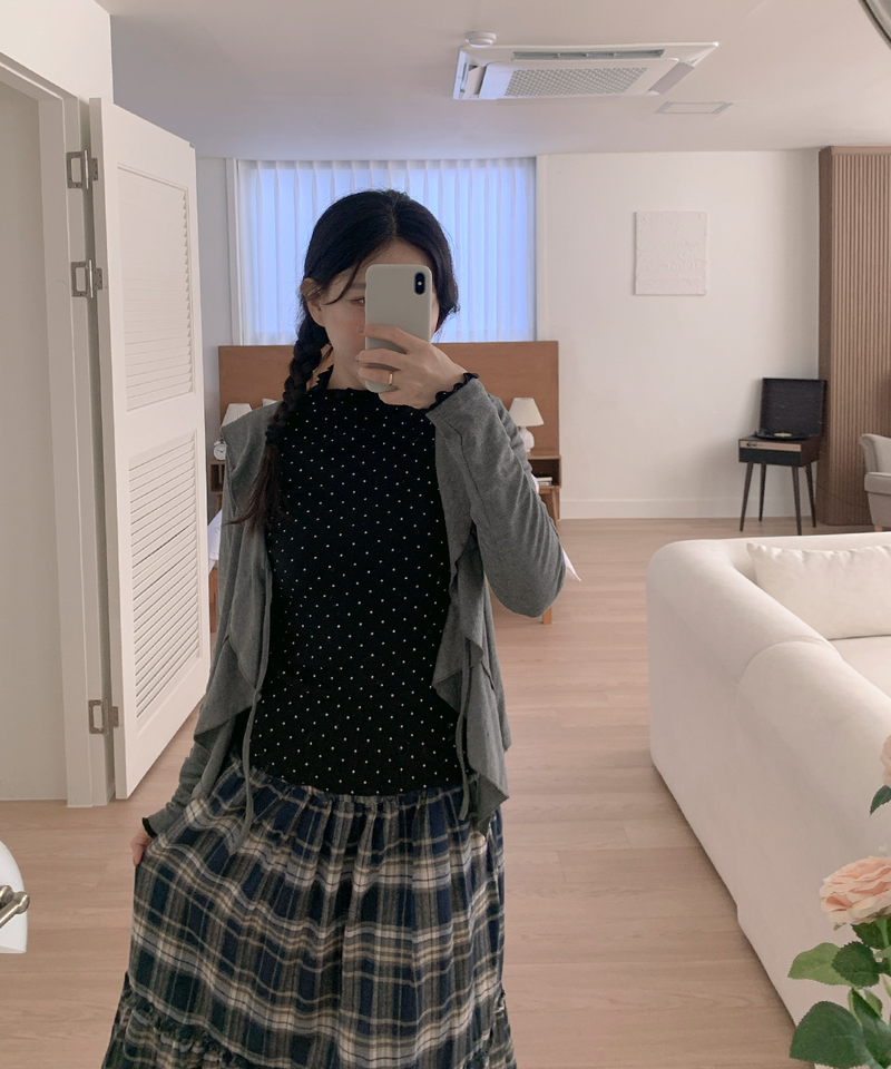 Dot Wave Turtleneck T-Shirt