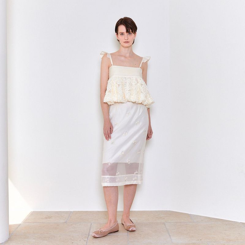 Balloon Cropped Blouse Top_(Black / Ivory)