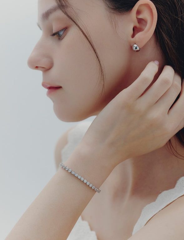 hyeres lor（イエール・ロール）の「26SS★ [Premium Plating] Essence AB(W) Round Bezel Tennis Bracelet 3.0mm（Accessories）」