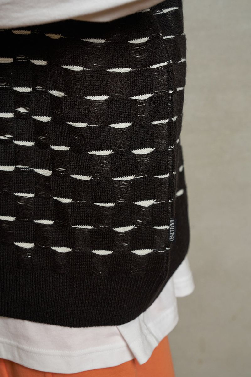 ROPE CHECKER KNIT VEST